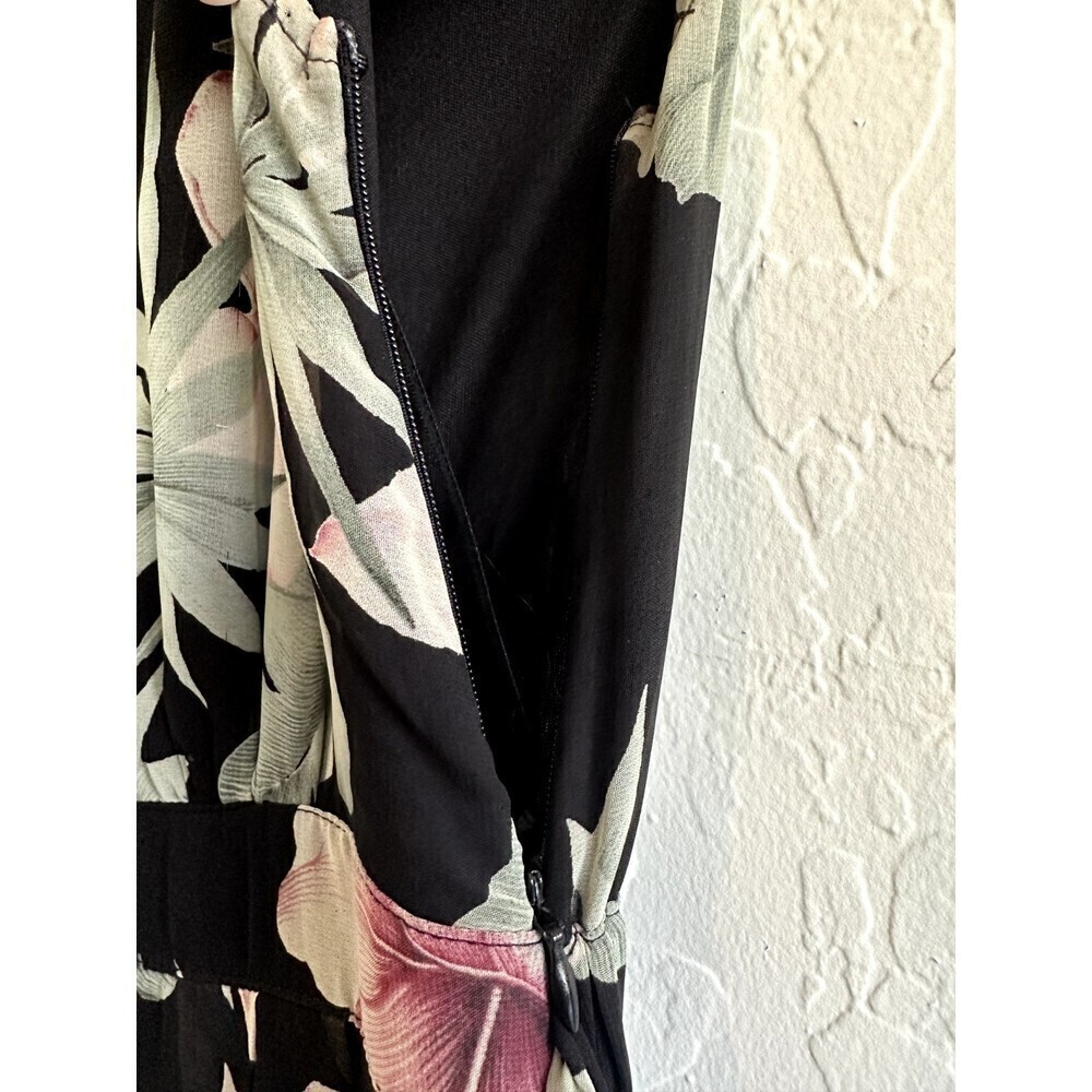 Lulu’s Woman's Sleeveless Floral Maxi Dress Size M Travel Vacay Boho Event - Picture 15 of 16